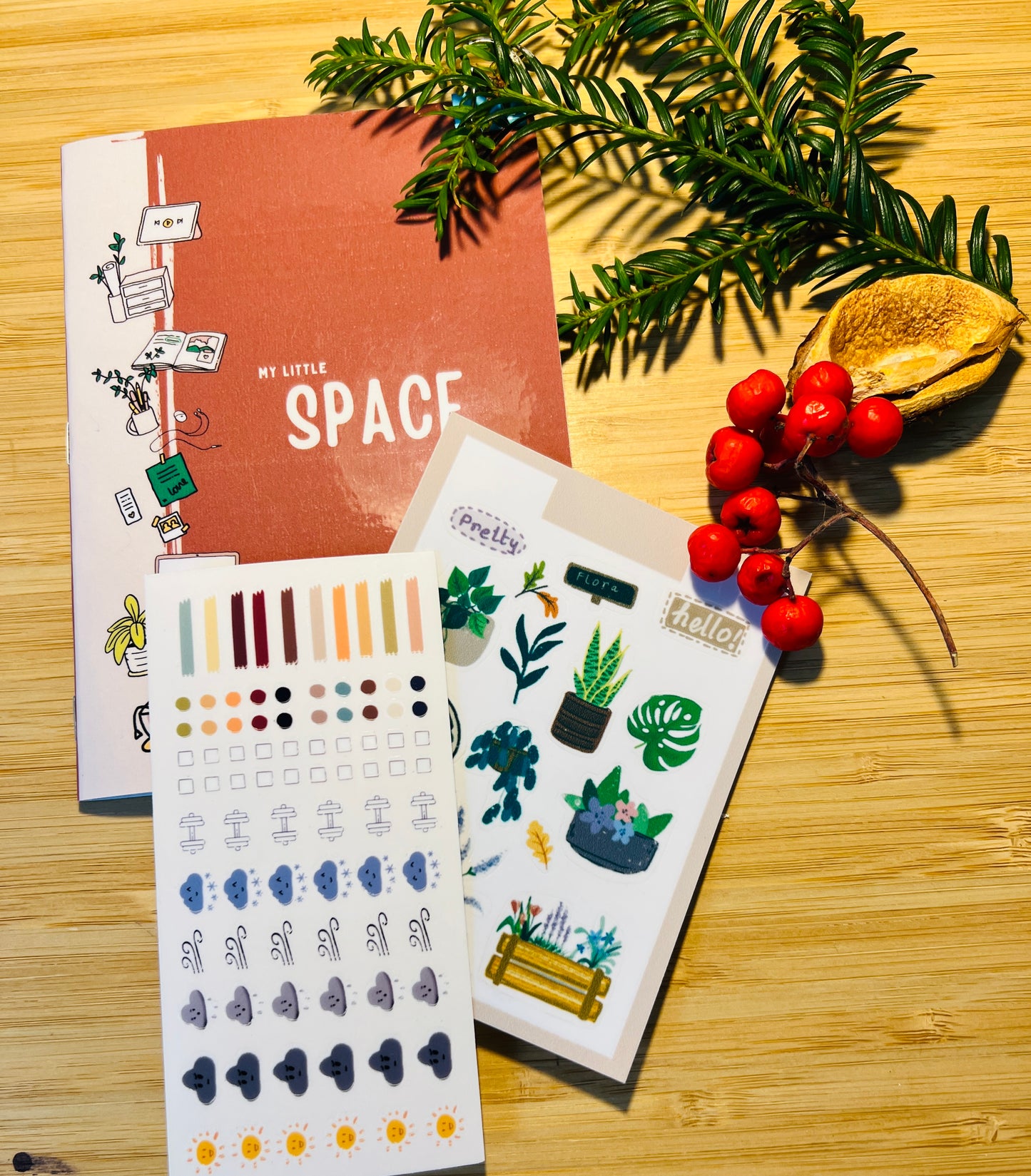 📓 Mini Pocket Grid Notebook + Free Deco Sheets